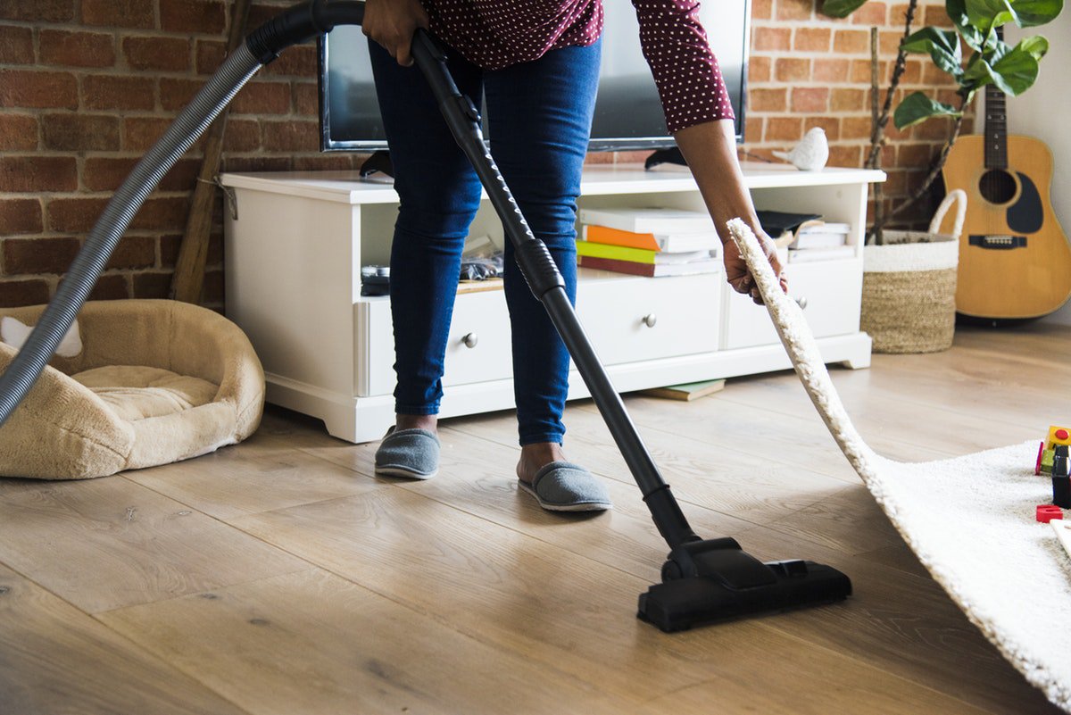 ¿Busca una empleada de hogar por horas para la limpieza de casas? Domukea ¿Busca una empleada de hogar por horas para la limpieza de casas? Domukea